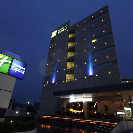 Holiday Inn Express Toluca Galerias Metepec By Ihg Exteriör bild