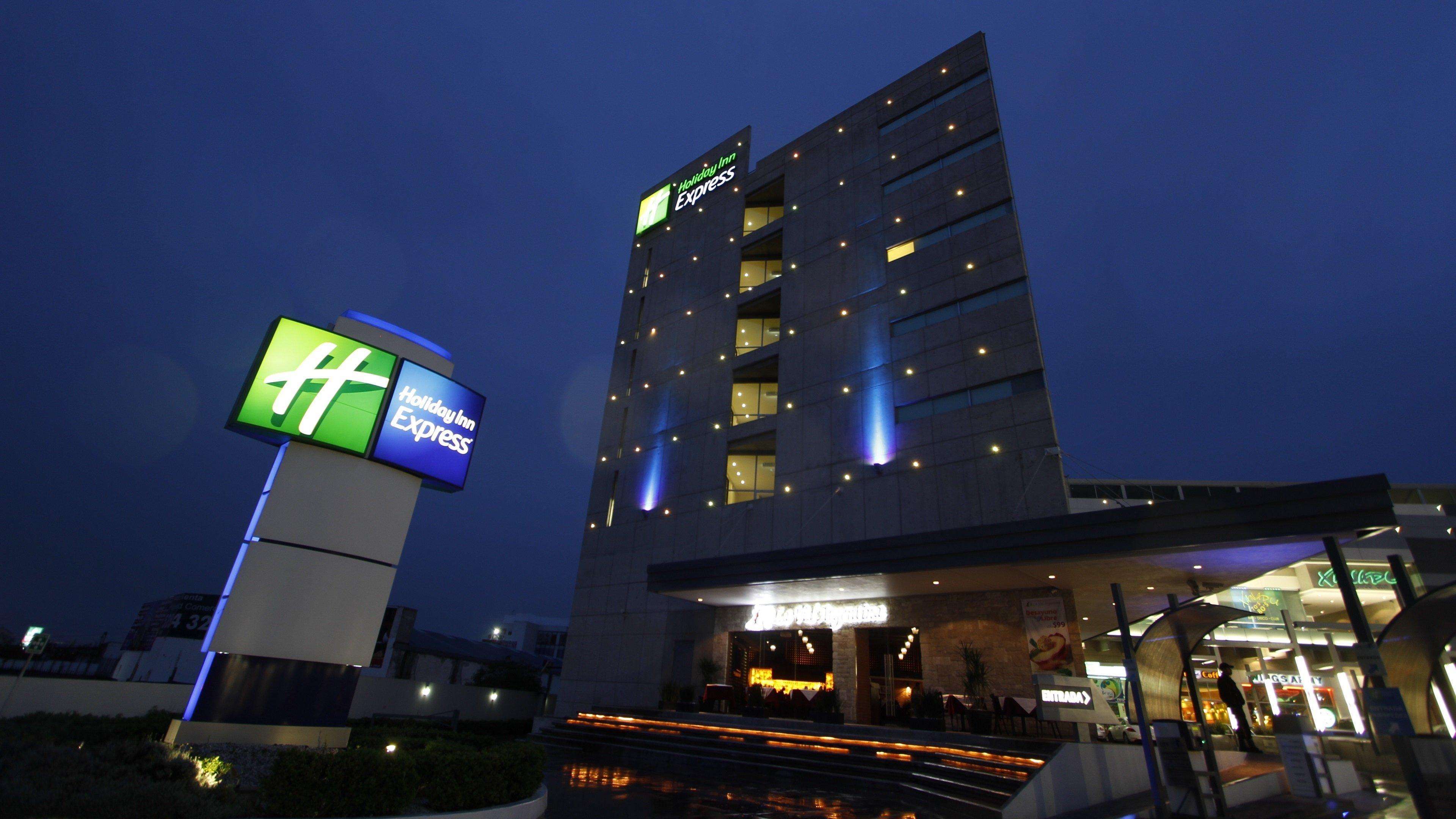 Holiday Inn Express Toluca Galerias Metepec By Ihg Exteriör bild