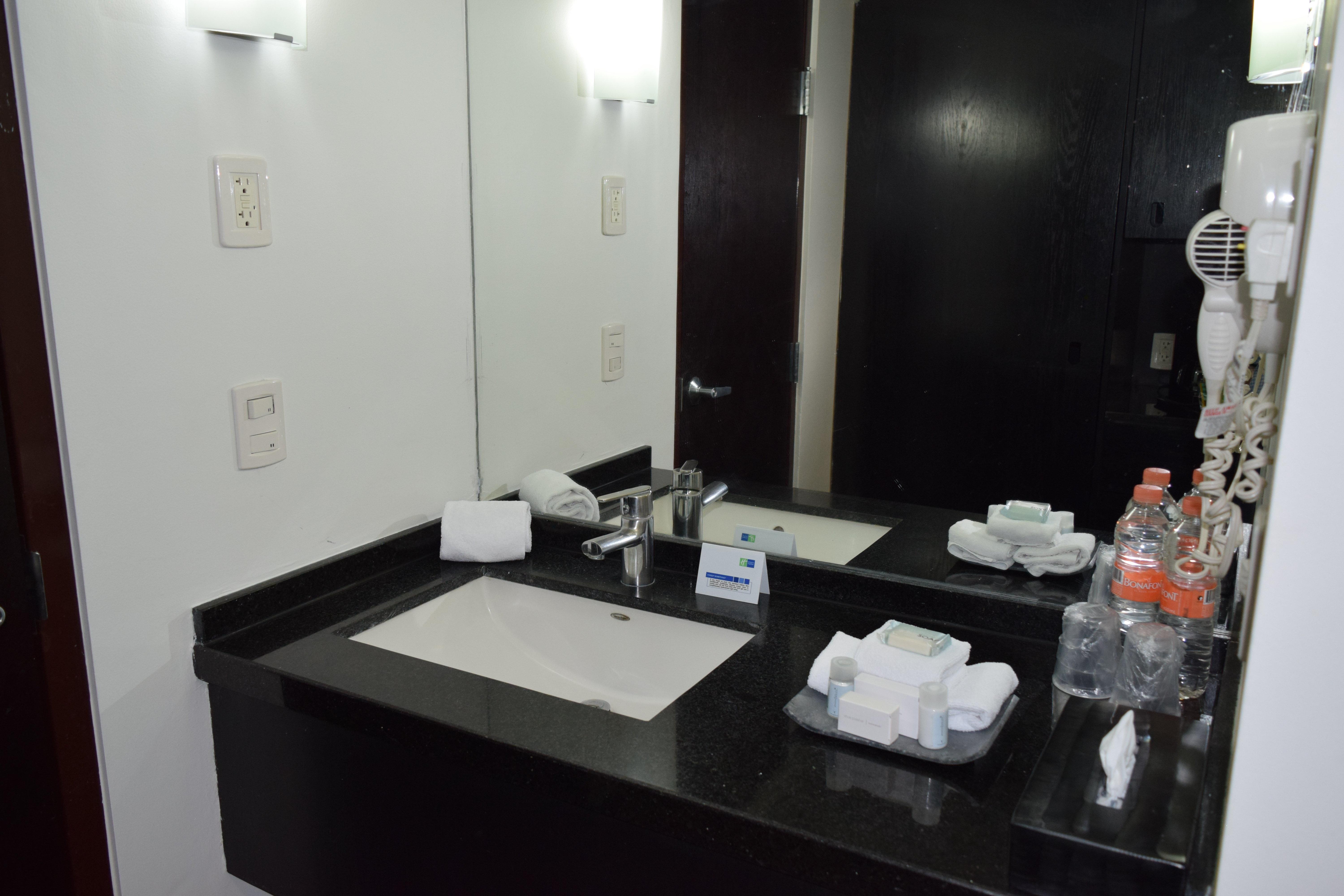 Holiday Inn Express Toluca Galerias Metepec By Ihg Exteriör bild